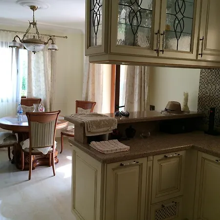 Villa Vista *