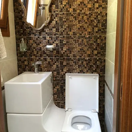 Villa Vista *