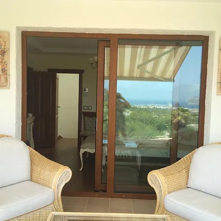 Villa Vista *