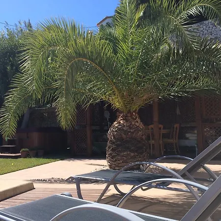 Vista Villa *