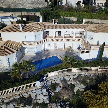 Villa Vista *